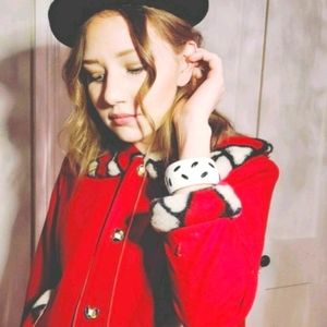 Child's large or women's extra small coat